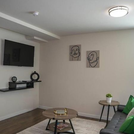 June Specials- Suite Spot Dtla- Free Parking For One Car! Los Angeles Exterior photo