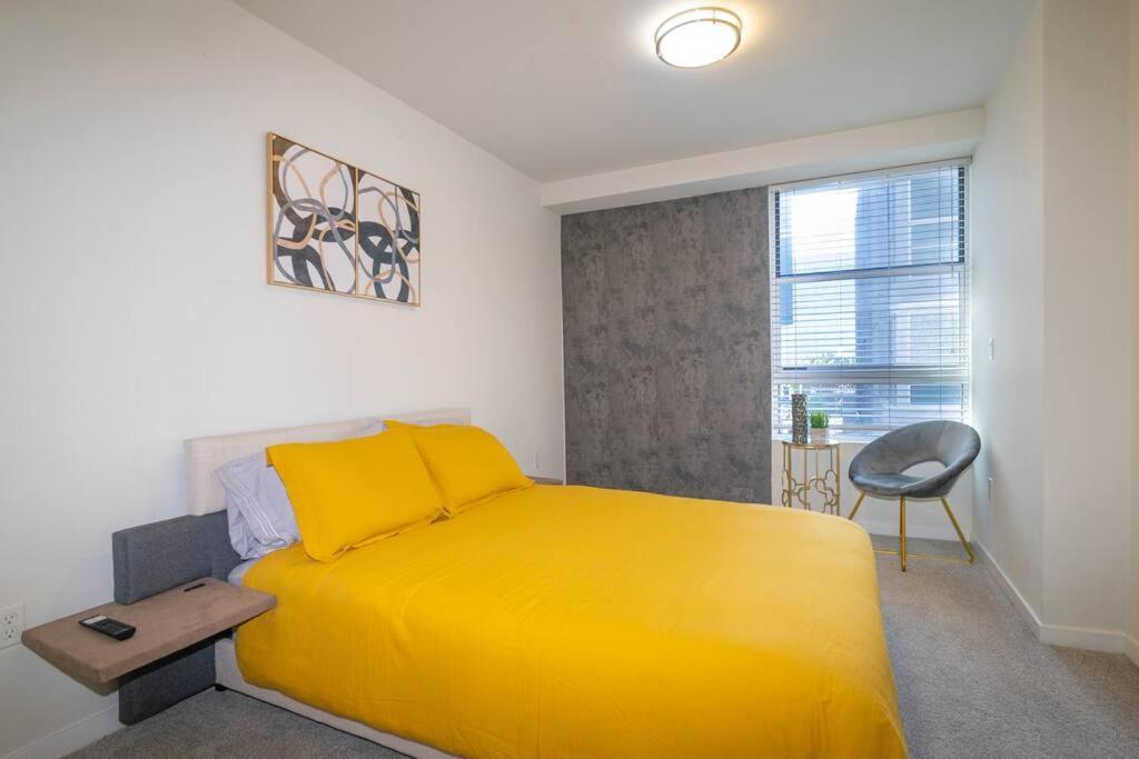 June Specials- Suite Spot Dtla- Free Parking For One Car! Los Angeles Exterior photo