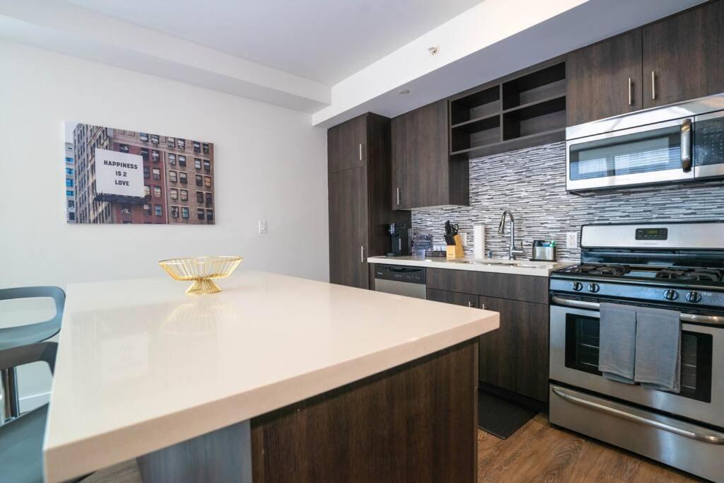 June Specials- Suite Spot Dtla- Free Parking For One Car! Los Angeles Exterior photo