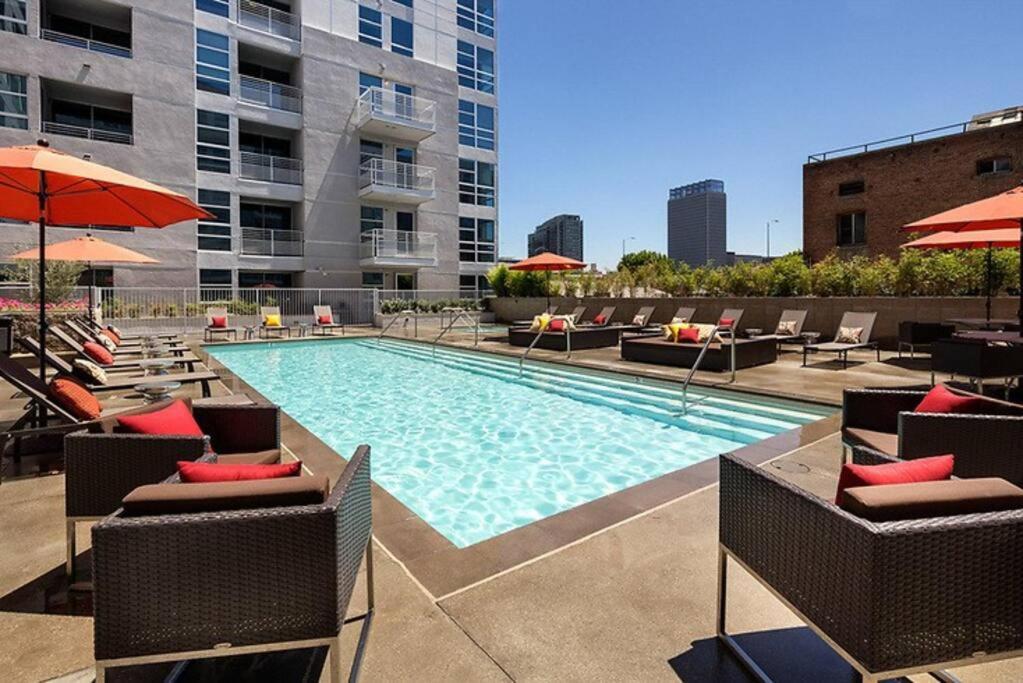 June Specials- Suite Spot Dtla- Free Parking For One Car! Los Angeles Exterior photo